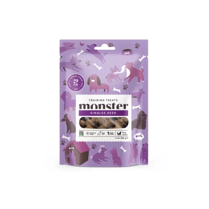 Pose med Monster Dog Training Treats Deer